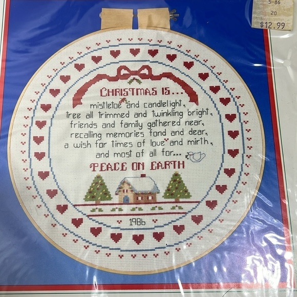 Dinensions Vintage "Christmas is Mistletoe" Cross Stitch Kit 1986 - NIP - Picture 4 of 4